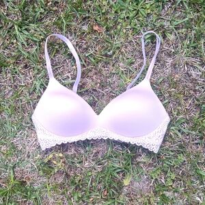 Nwot No under wire bra
